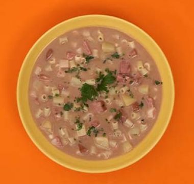 Receita Sopa de feijão com macarrão e batata