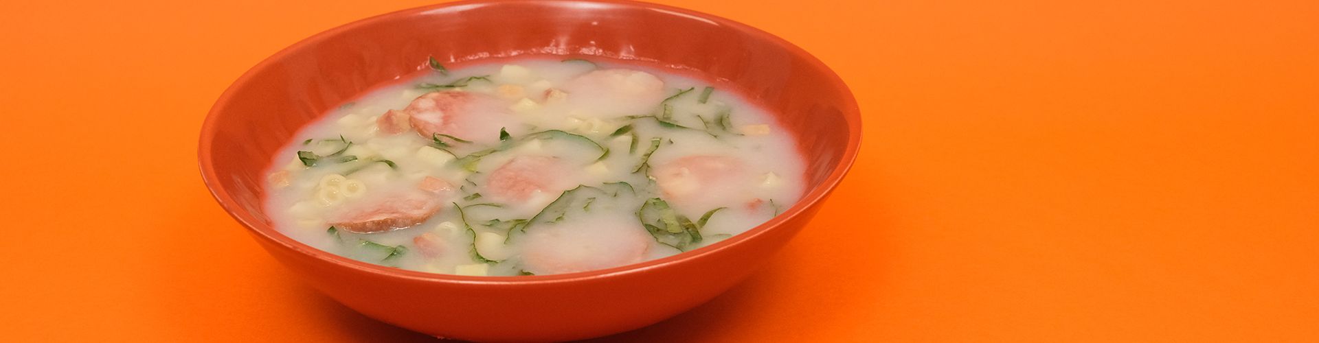 Caldo Verde com Macarrão