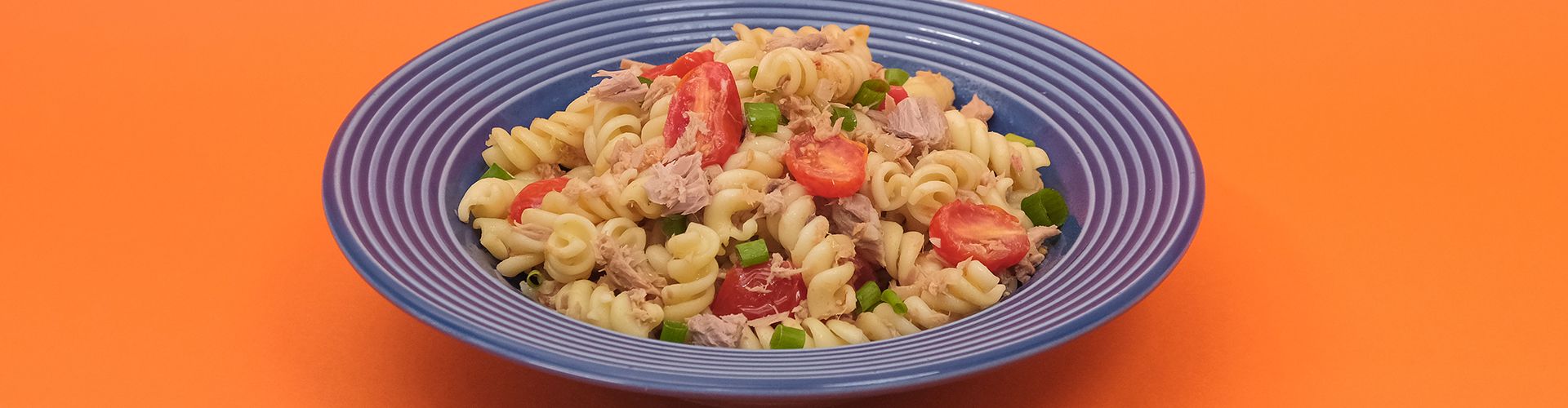 Macarrão com Atum e Tomates