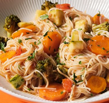 Receita Macarrão na Chapa com Vegetais