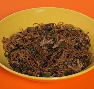 Receita Macarrão com Shimeji e Molho de Soja