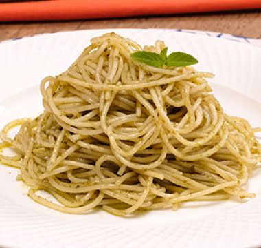 Receita Macarrão ao Molho Pesto