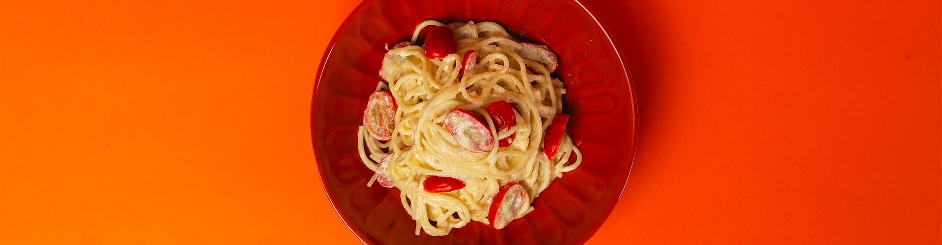 Macarrão Fácil Mega Cremoso com Tomate-Cereja