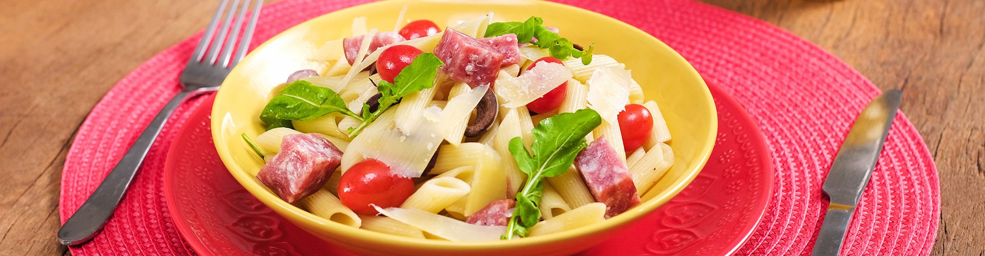 Salada Italiana de Macarrão