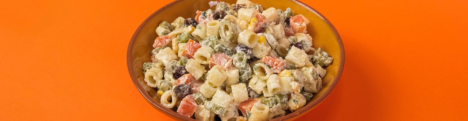 Salada Refrescante de Macarrão Padre Nosso