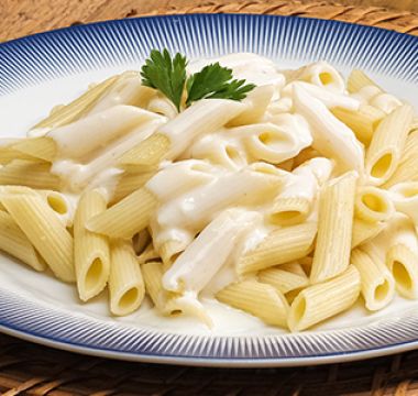 Receita Macarrão com Molho Branco